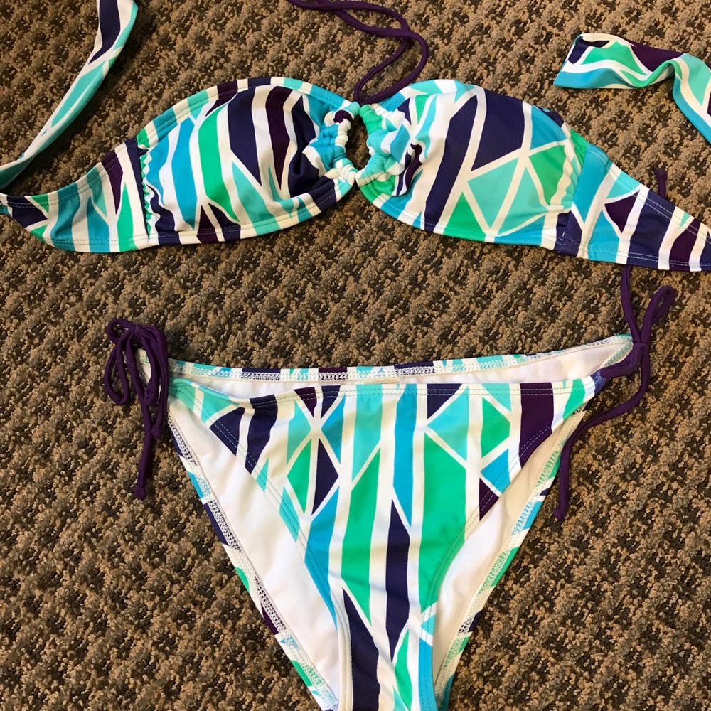 Geometric print bikini